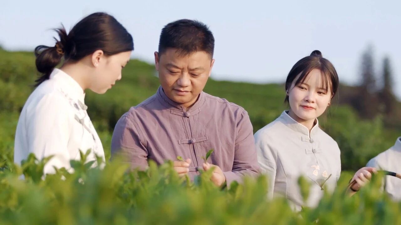 喜報(bào)｜我校教師陳應(yīng)會(huì)入選2025年全國(guó)鄉(xiāng)村工匠名師培育對(duì)象名單